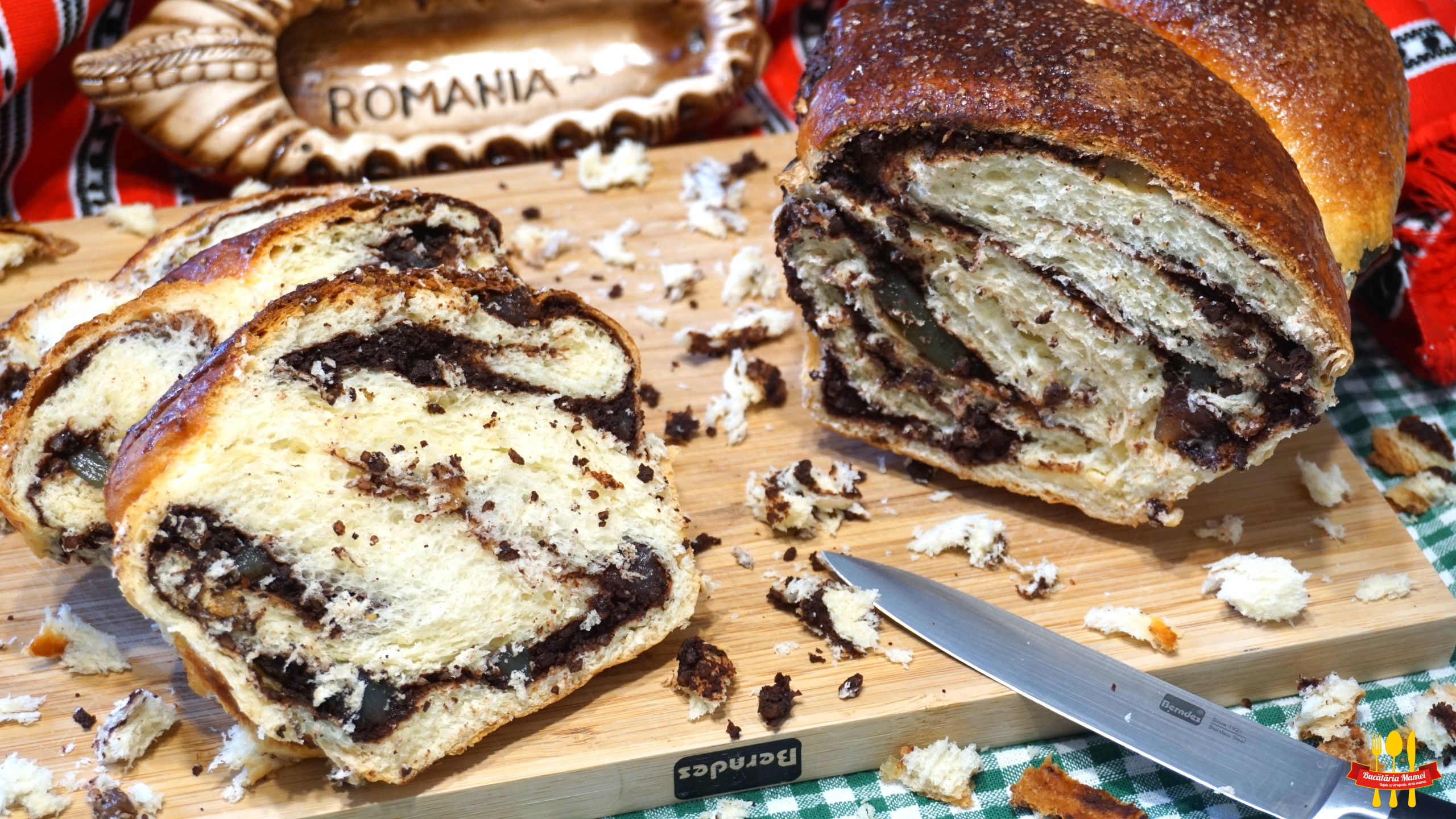 Cozonac cu Nucă și Rahat