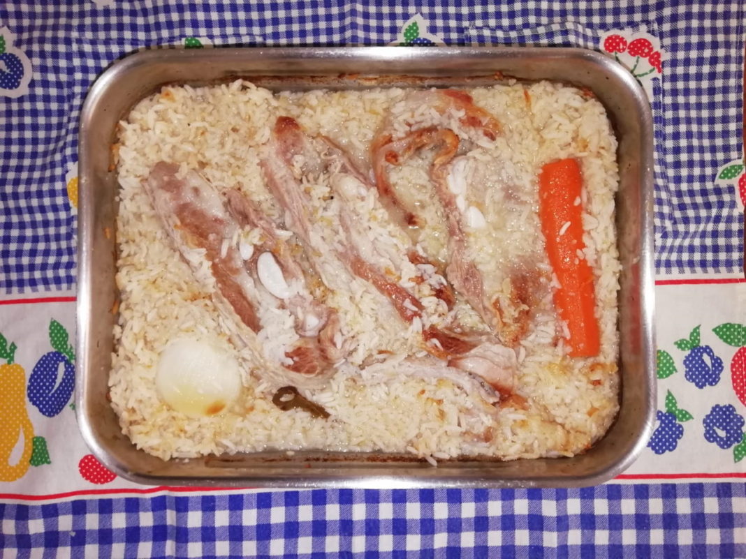 Pilaf cu Carne la Cuptor Bucătăria Mamei