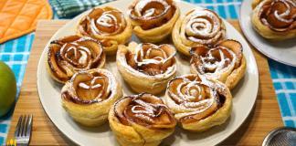 Trandafiri din Aluat Foietaj cu Mere Trandafiri din Aluat Foietaj cu Mere