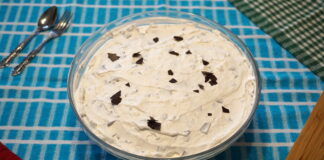 Cremă Pufoasă cu Frișcă și Mascarpone Cremă Pufoasă cu Frișcă și Mascarpone