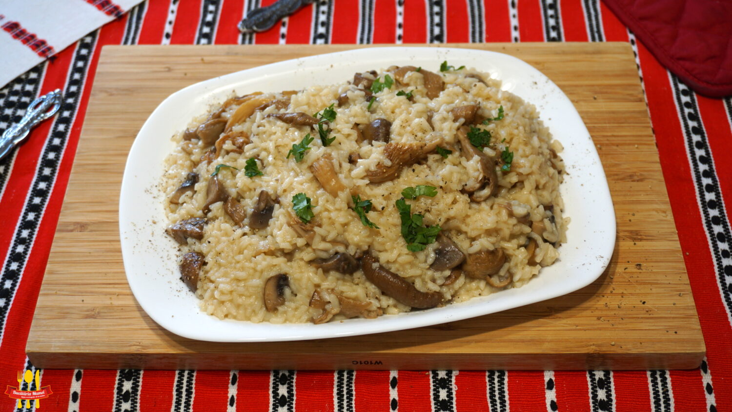 Pilaf cu Ciuperci Bucătăria Mamei