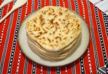 Turte Umplute cu Brânză și Cașcaval Turte Umplute cu Brânză și Cașcaval