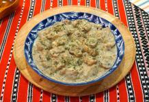 Ciulama de Ciuperci Ciulama de Ciuperci