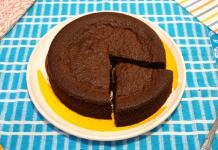 Prăjitură Negresă cu Cremă de Nucă de Cocos Prăjitură Negresă cu Cremă de Nucă de Cocos