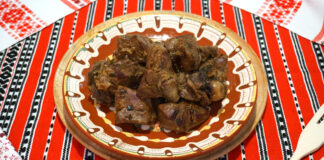 Friptură de Miel la Tigaie Friptură de Miel la Tigaie